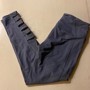 Victorias Secret Sport line leggings in M, cute cutout on legs